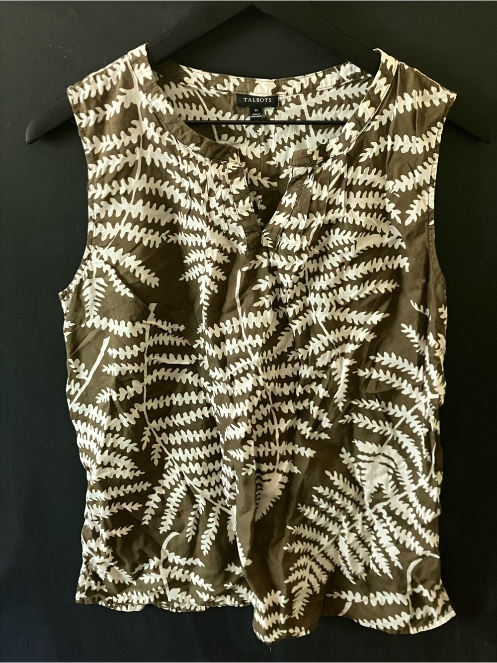 Talbots Olive & Cream Fern-Print Sleeveless Top